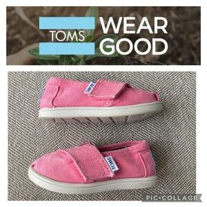 Toms Kids Alpargata Pink Canvas Loafers with Velcro Closure. Size Toddler 6.